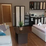 아파트 Fotiadis - Old Town Cosy Retreat!