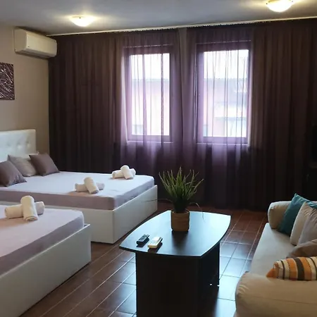 Fotiadis Boutique Rоомs&studios *