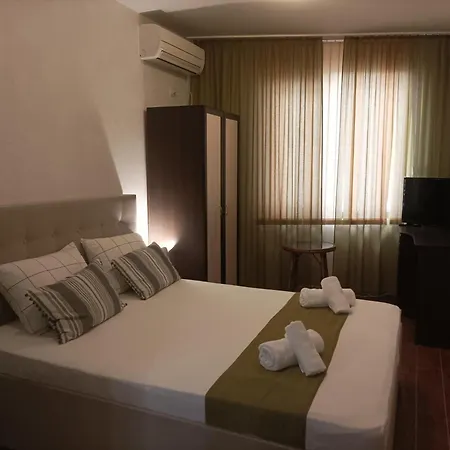 Апартаменты Fotiadis - Old Town Cosy Retreat!