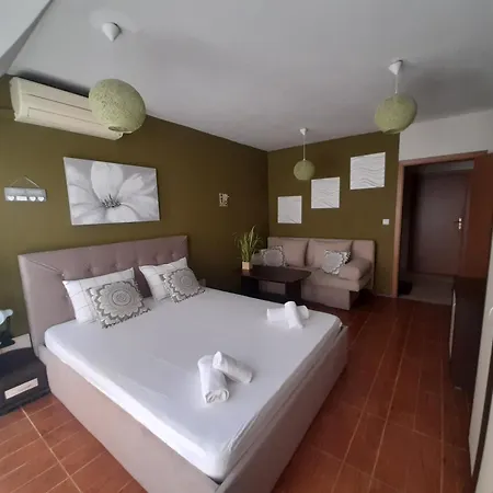 Fotiadis - Old Town Cosy Retreat! Апартаменты