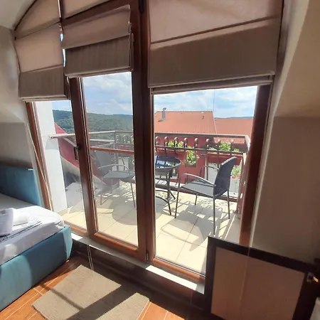 Fotiadis Boutique Rоомs&studios Велико-Тырново